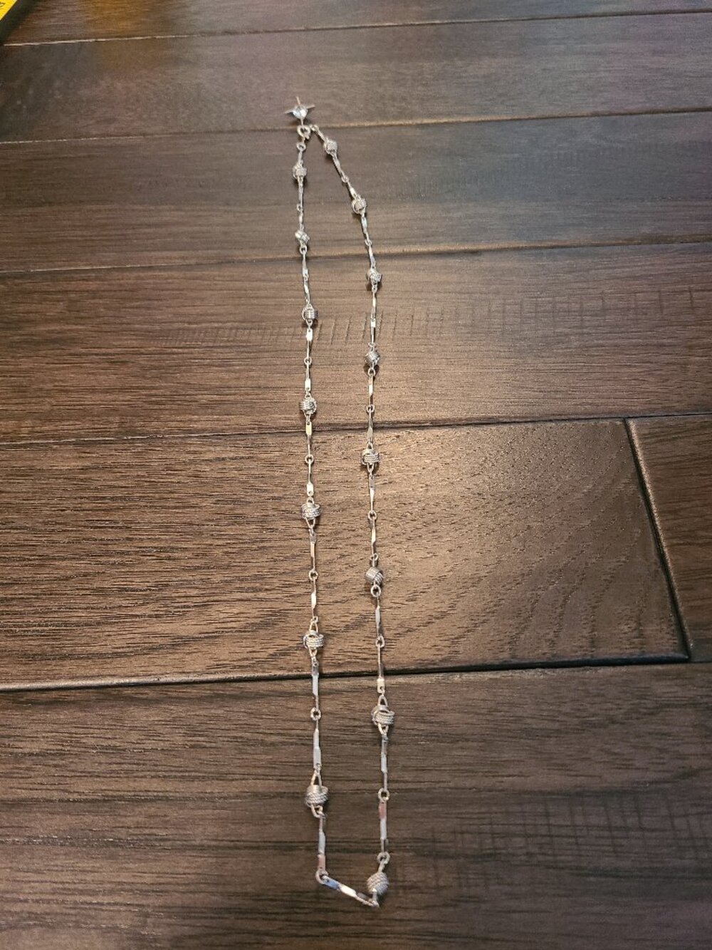 Vintage 1960s silver necklace with knot detailing